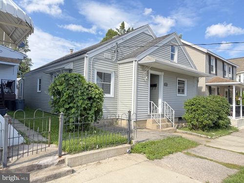 8 E Holland Street, Summit Hill, PA, 18250 | Card Image
