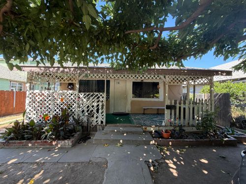467 N Elmwood, Lindsay, CA, 93247 | Card Image