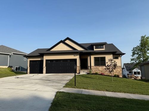 140 Strub St, North Liberty, IA, 52317-7403 | Card Image