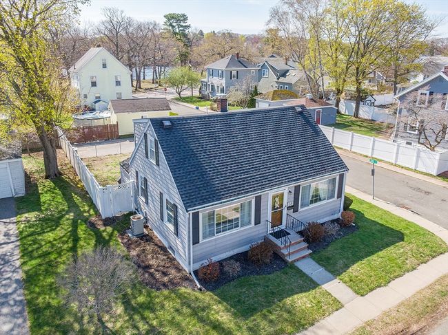 18 Glendale Ave, House other with 3 bedrooms, 2 bathrooms and 3 parking in Peabody MA | Image 38