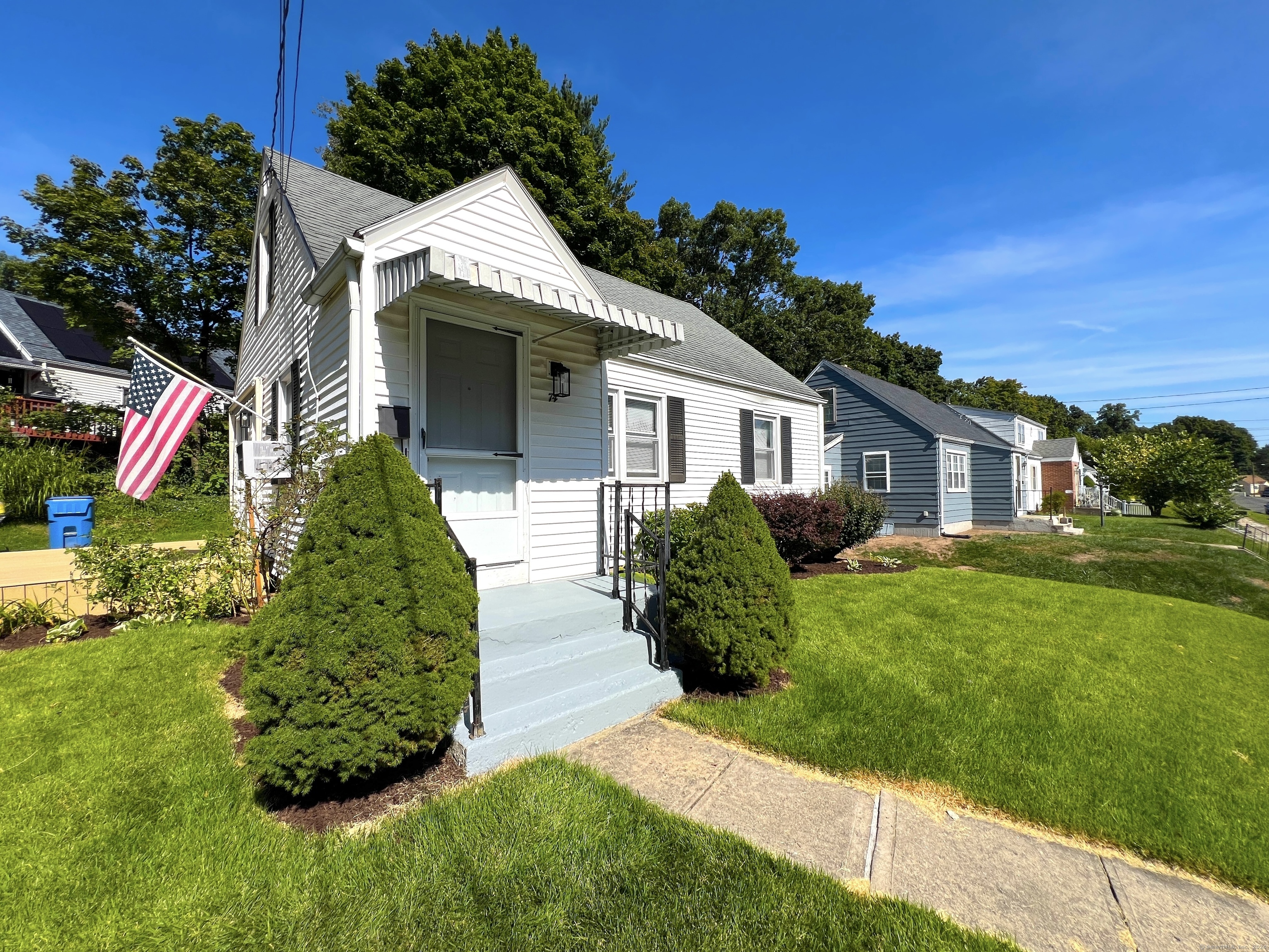 Heather Ln, New Britain, CT 06053