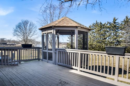 14820 W Glen Wood Ln, Homer Glen, IL, 60491-6621 | Card Image