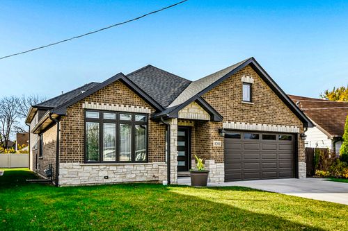 8200 Normandy Ave, Burbank, IL, 60459-1763 | Card Image