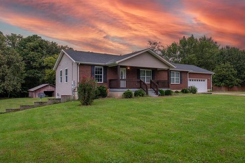 2173 Rogersville Rd, Radcliff, KY, 40160-9243 | Card Image