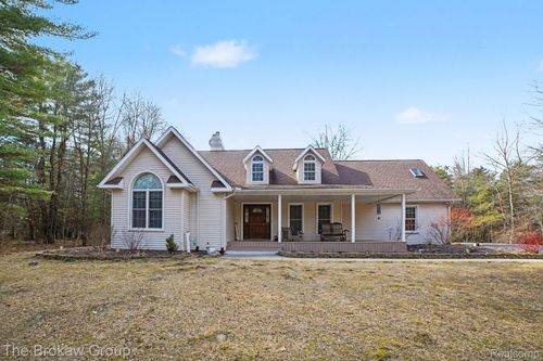 2910 Ginger Dr, Coleman, MI, 48618-8558 | Card Image