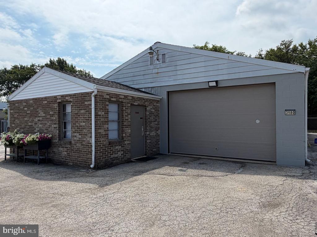 Commercial Lease in DOVER