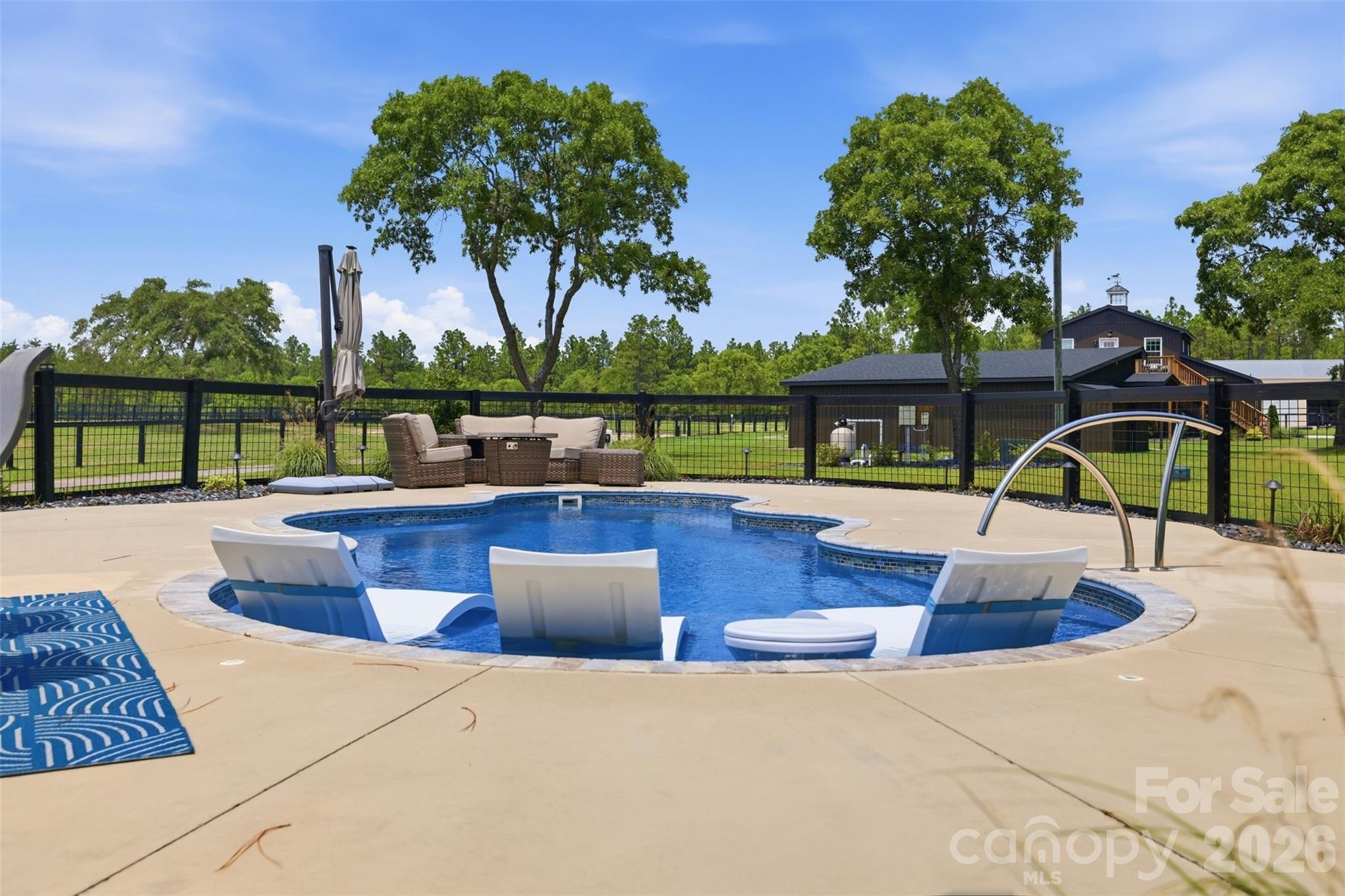 Land in Windsor 5