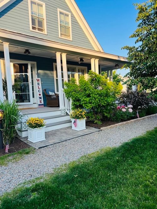 1 Sparrow Grn, Weymouth, MA, 02190-3946 | Card Image