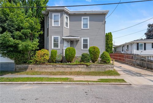 117 Chestnut Hill Avenue, Cranston, RI, 02920 | Card Image