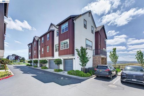 3986 Pino Grande Rd, Dublin, CA, 94568-4289 | Card Image