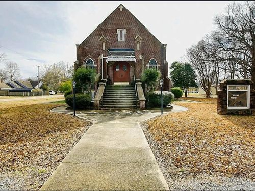 169 E 2nd Ave, Holly Grove, AR, 72069 | Card Image