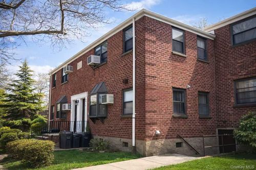 2fl-15916 16th Ave, Whitestone, NY, 11357-3222 | Card Image