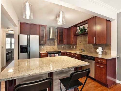 apt-4-4213 Clark Ave, Kansas City, MO, 64111-3156 | Card Image