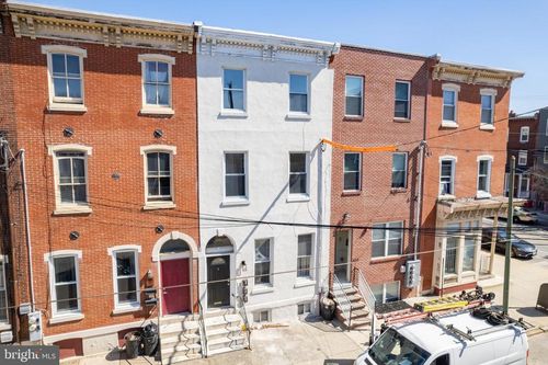 305 N 41st St, PHILADELPHIA, PA, 19104-2233 | Card Image