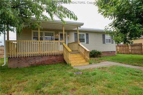 203 Carson St, Saint Albans, WV, 25177-1962 | Card Image