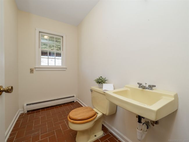 310 Ridgefield Rd, House other with 4 bedrooms, 3 bathrooms and null parking in Wilton CT | Image 12
