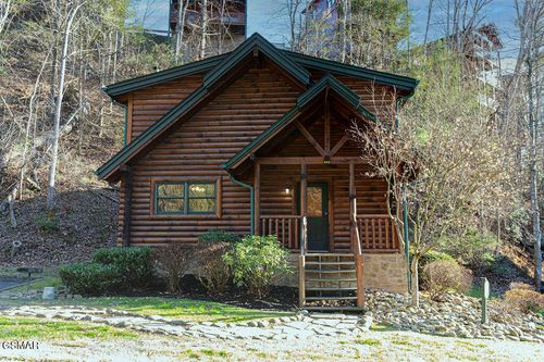 644 Gatlinburg Falls Way, Gatlinburg, TN, 37738 | Card Image