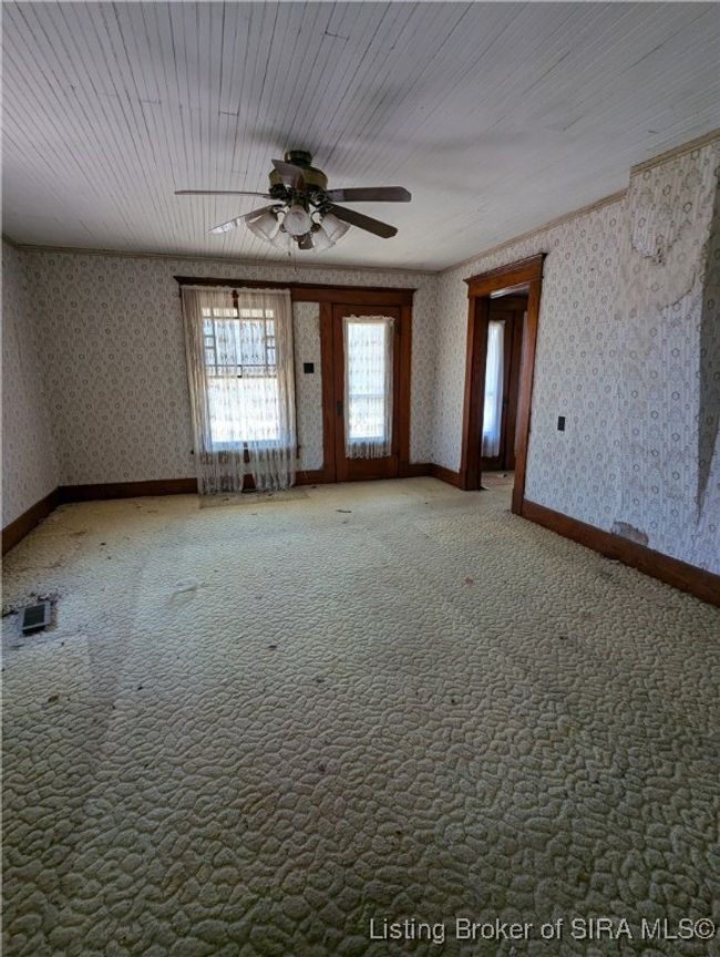 6140 N White River Rd, Home with 6 bedrooms, 2 bathrooms and null parking in Campbellsburg IN | Image 19