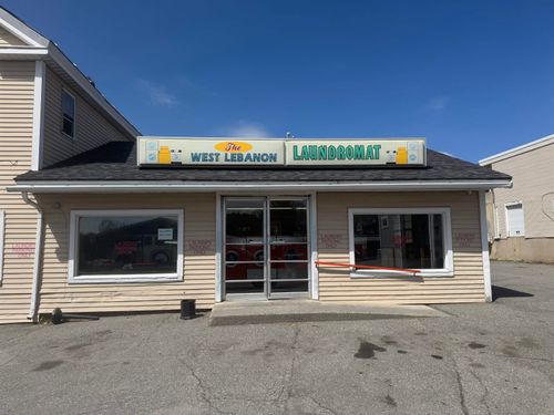 16 Railroad Ave, West Lebanon, NH, 03784-1615 | Card Image