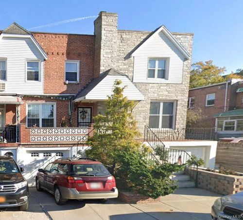 28-45 56th Place, New York, NY, 11377 | Card Image