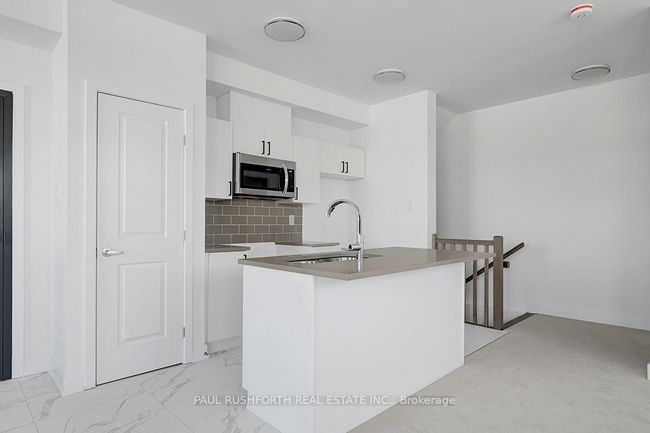 1015 Silhouette N/A, Condo with 2 bedrooms, 3 bathrooms and 1 parking in Barrhaven ON | Image 6