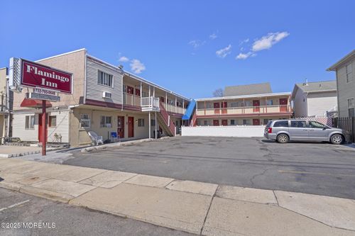 124 Kearney Ave, Seaside Heights, NJ, 08751-1821 | Card Image