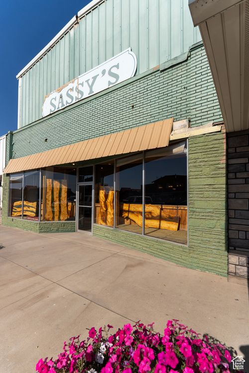 65 N Main St, Roosevelt, UT, 84066-3025 | Card Image