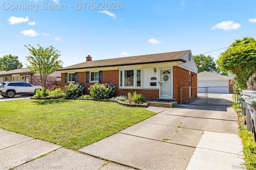 24739 Robin St, Taylor, MI, 48180-5142 | Card Image