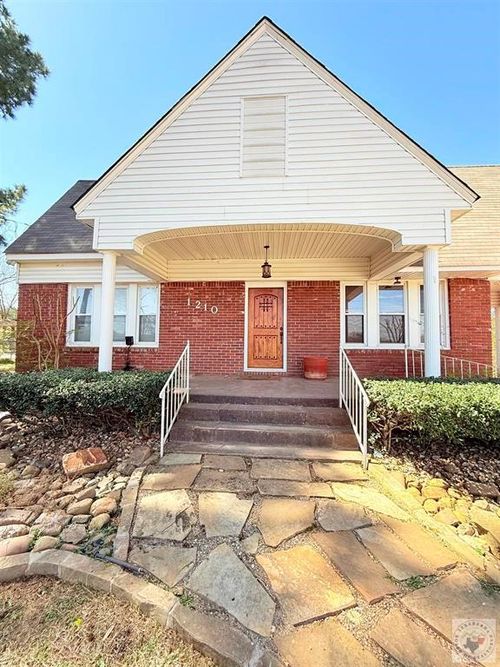 1210 Cale Rd, Prescott, AR, 71857-2735 | Card Image