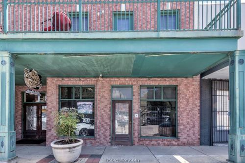22-211 N. Main Street, Bryan, TX, 77803 | Card Image