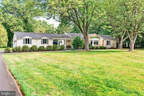 53 Richardson Rd, ROBBINSVILLE, NJ, 08691-3659 | Card Image