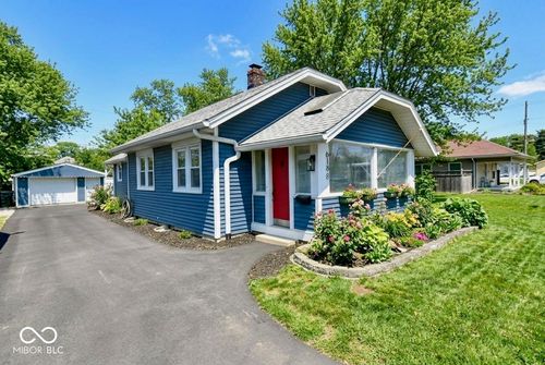 6186 Evanston Ave, Indianapolis, IN, 46220-2318 | Card Image