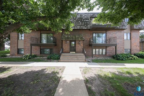 301-3552 S Gateway Blvd Boulevard, Sioux Falls, SD, 57106 | Card Image