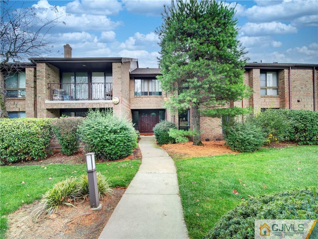 272 Willowbrook Drive, Sold in North Brunswick Zoocasa