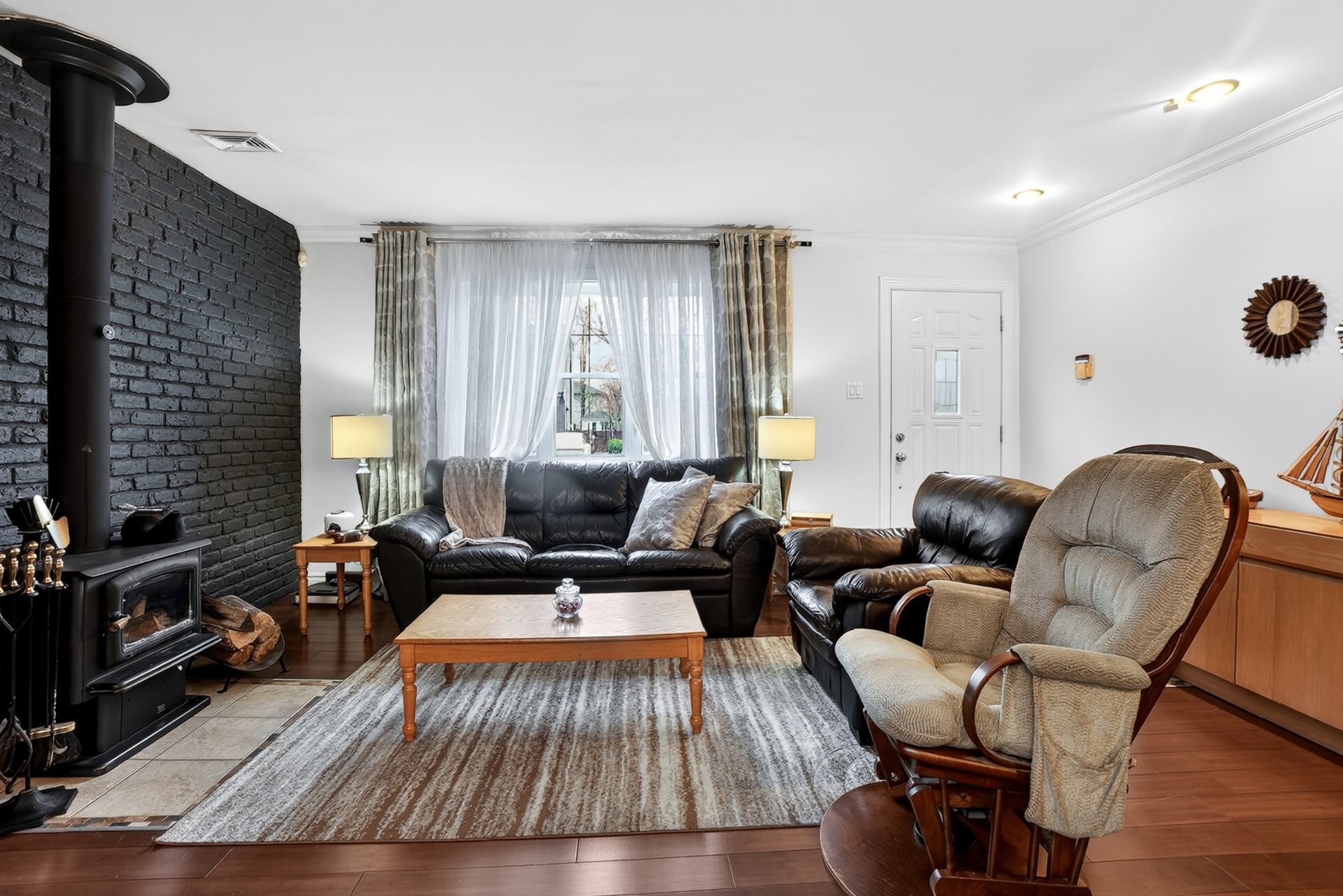Residential in Longueuil (Saint-Hubert) 5