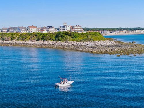 49 Dumas Ave, Hampton, NH, 03842-3646 | Card Image