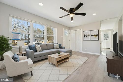 760 Ashbourne Ave, LINDENWOLD, NJ, 08021-1408 | Card Image