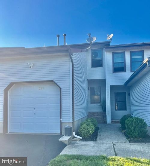 277 Spruce Ct, Flemington, NJ, 08822-3108 | Card Image