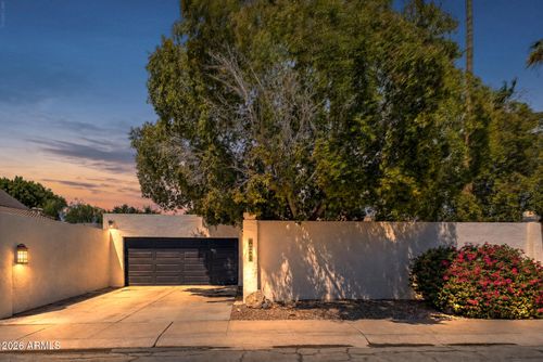 2068 E Cairo Dr, Tempe, AZ, 85282-4009 | Card Image