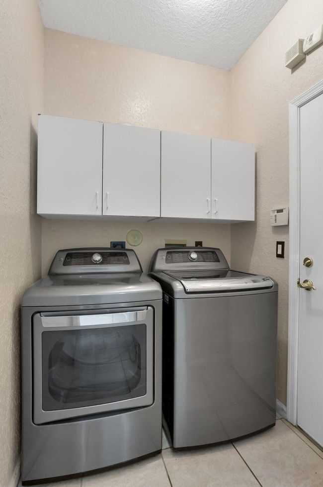 5779 Island Reach Ln, Condo with 3 bedrooms, 2 bathrooms and null parking in Boynton Beach FL | Image 21