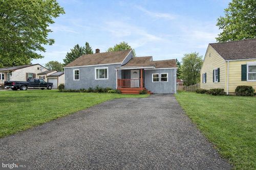 13 Virginia Ave, REISTERSTOWN, MD, 21136-3318 | Card Image