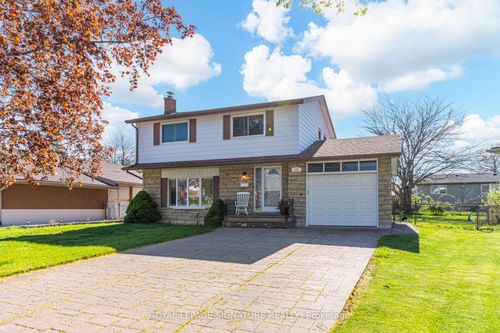 161 Greenford Dr, Hamilton, ON, L8G2G9 | Card Image