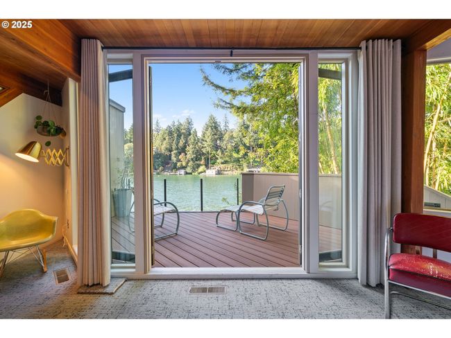1115 Lake Front Rd, House other with 4 bedrooms, 4 bathrooms and 2 parking in Lake Oswego OR | Image 33