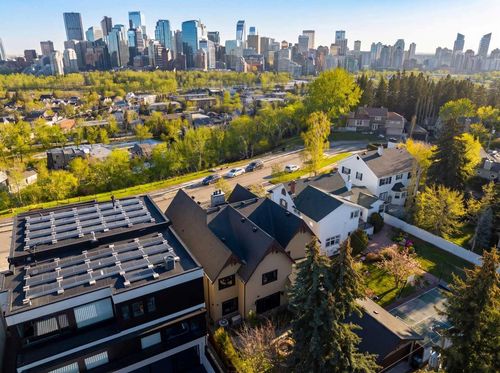 738 Crescent Rd Nw, Calgary, AB, T2M4A7 | Card Image