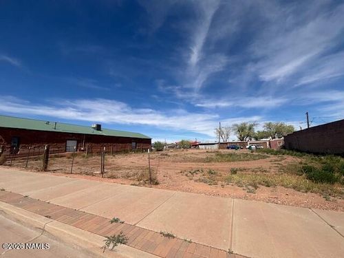 516 W 2nd St, Winslow, AZ, 86047 | Card Image