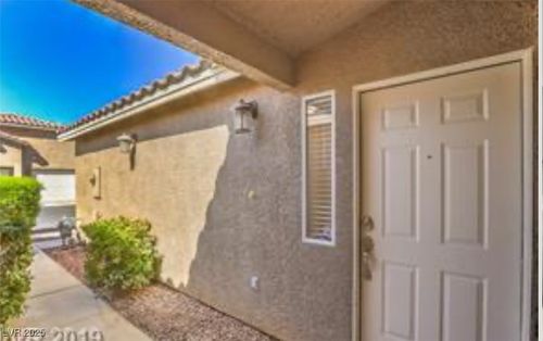 390 Rosado Springs St, Henderson, NV, 89014-7608 | Card Image