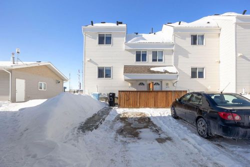 63-711 Beacon Hill Dr, Fort Mcmurray, AB, T9H3R5 | Card Image