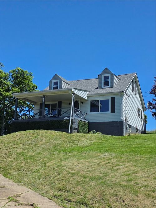 84 Crossridge Rd, Charleroi, PA, 15022-3057 | Card Image