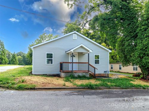 317 High St, Lincolnton, NC, 28092-2650 | Card Image