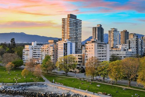 2501 2055 Pendrell Street, Vancouver, BC, V6G1T9 | Card Image